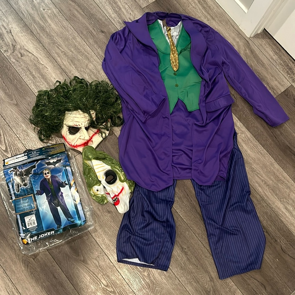 The Joker Dark Knight Costume Bundle